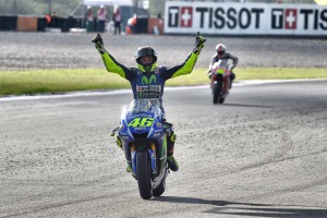 piloto Movistar Yamaha MotoGP Valentino Rossi victoria en GP Rep Argentina._www.pruebautosport.com (4)