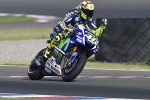 piloto Movistar Yamaha MotoGP Valentino Rossi victoria en GP Rep Argentina._www.pruebautosport.com