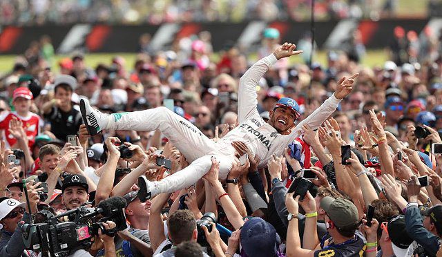 F1 | GP Gran Bretaña 2016 | 1-2 de Mercedes con Hamilton a la cabeza