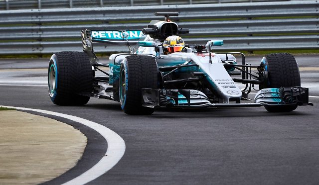F1 | Mercedes-AMG Petronas Motorsport | presentó nuevo auto para competir en 2017